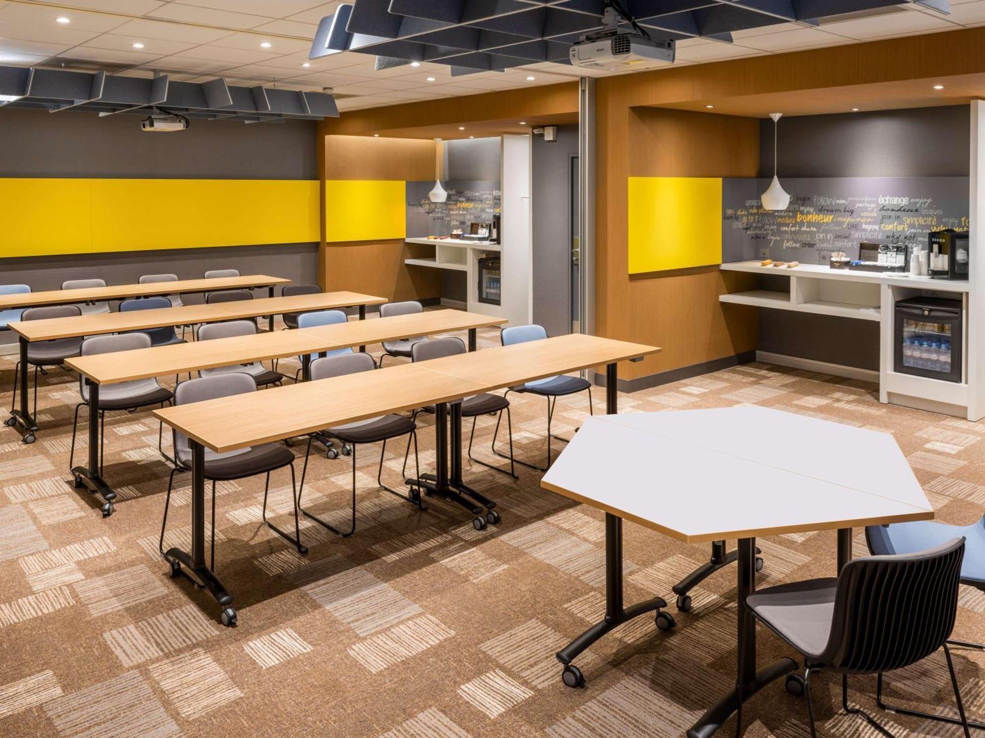 Ibis Lille Centre Gares Hotell Eksteriør bilde